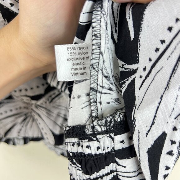 NWT Lane Bryant Black White Maui Leaves Crop Balloon Sleeve Top - Picture 4 of 6